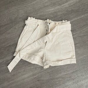 NWOT denim Cream Shorts, Express brand, belted,size 00